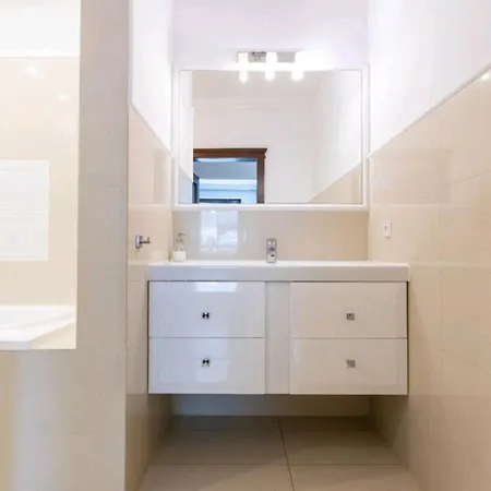 Flatbook - Szafarnia Old Town *