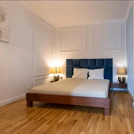 Flatbook - Szafarnia Old Town Apartamento