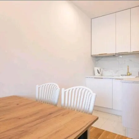 Flatbook - Szafarnia Old Town Apartment Danzig