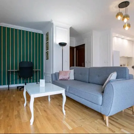 Apartment Szafarnia Old Town